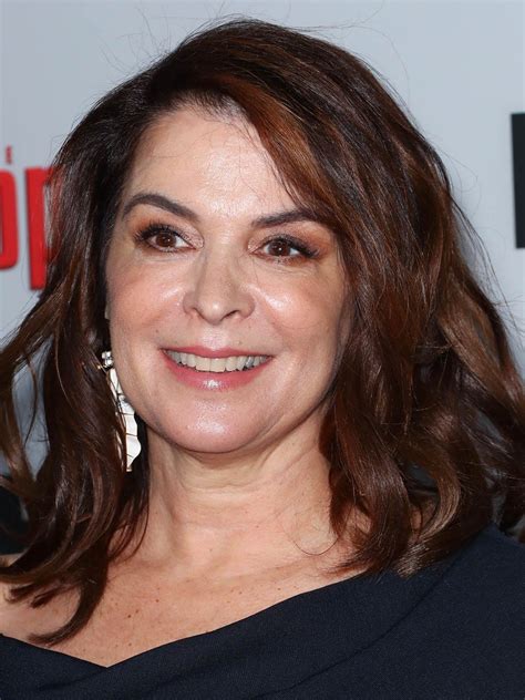 annabella sciorra naked|Annabella Sciorra Nude – Pics and Videos 